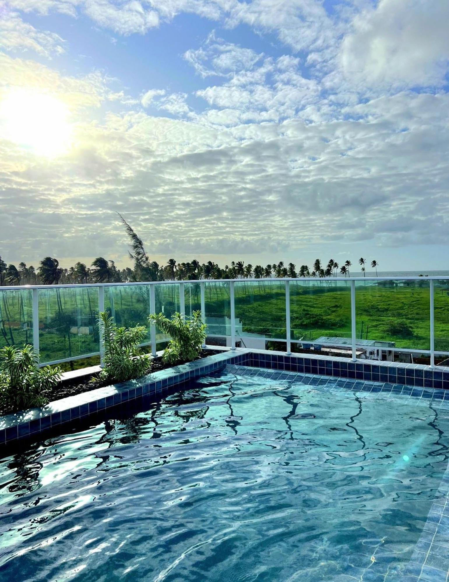 Apartamento com Vista da Piscina